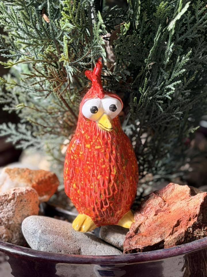 Hen (Small)